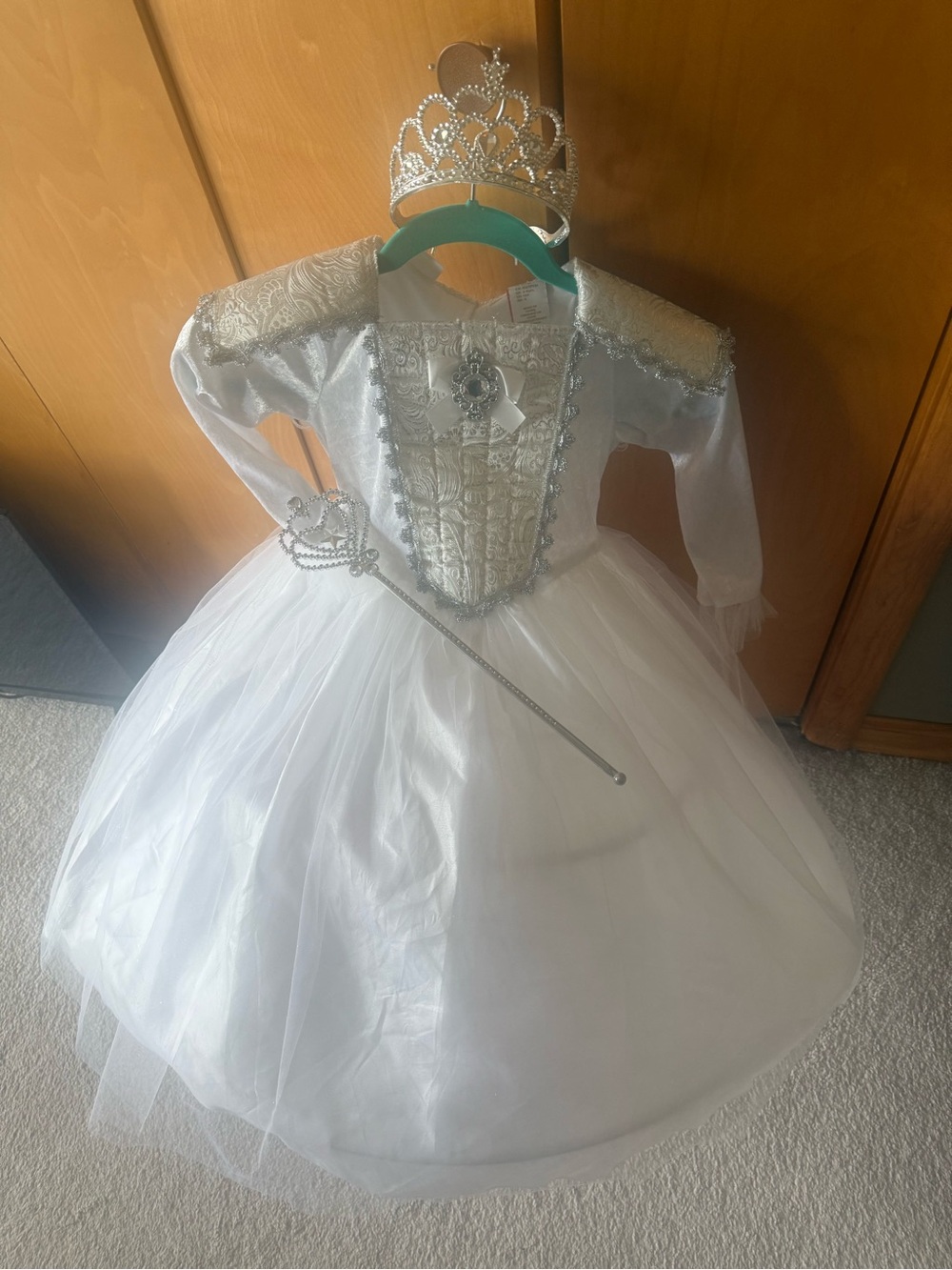 White Princess Costume hoop Dress with wings, Tiara and Wand.